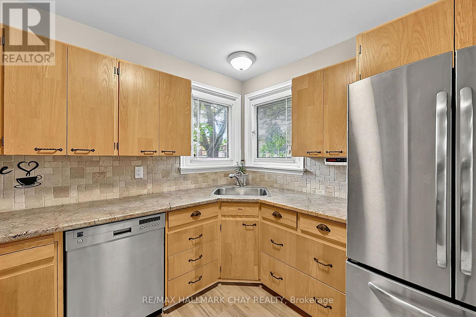 116 SHIRLEY AVENUE, Barrie (Sunnidale) — photo 6