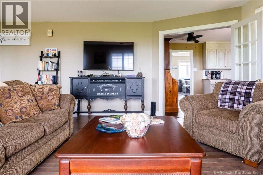 16 Spence's Beach Road - 25