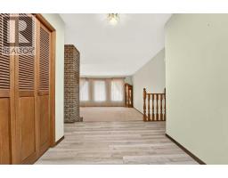 4pc Bathroom - 3606 Spruce Drive S, Lethbridge, AB T1K4P6 Photo 8