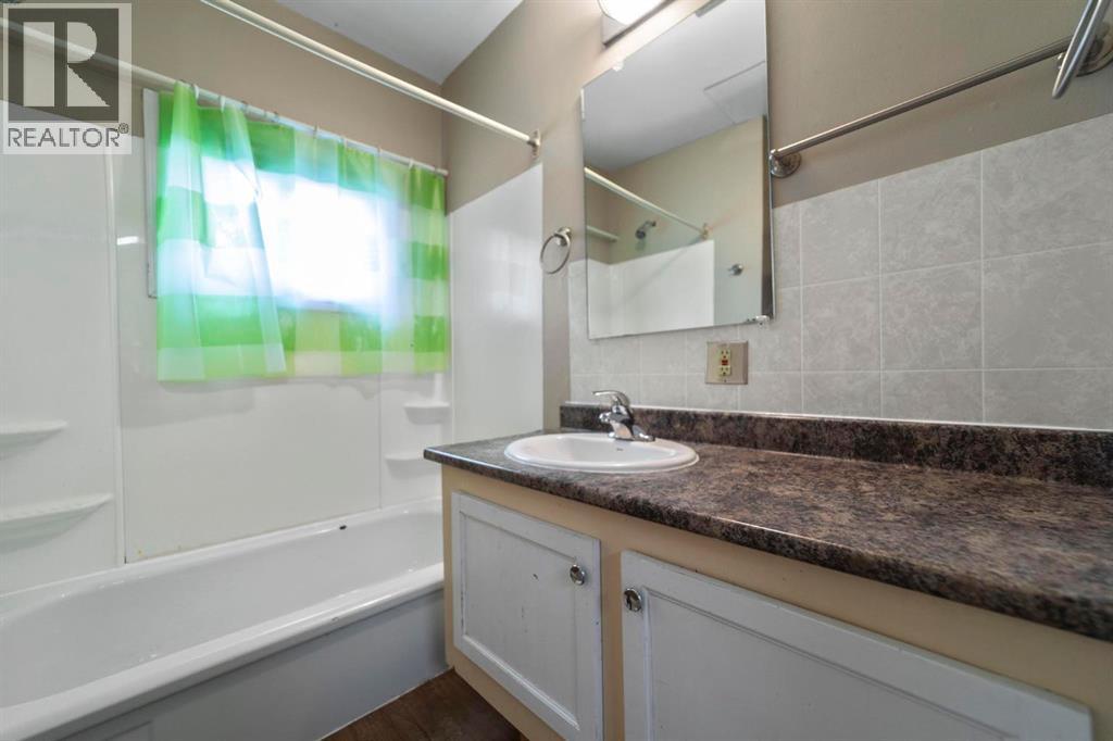5212 52 Street - 10