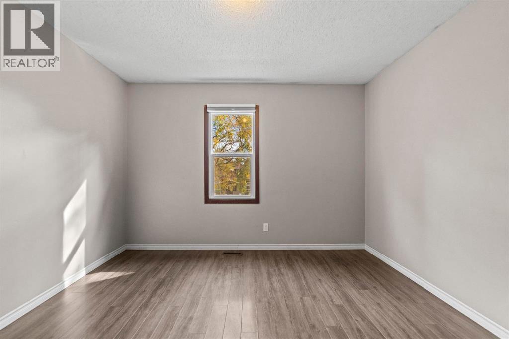 5212 52 Street - Image 19