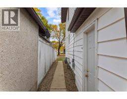 5212 52 Street, Camrose — photo 31