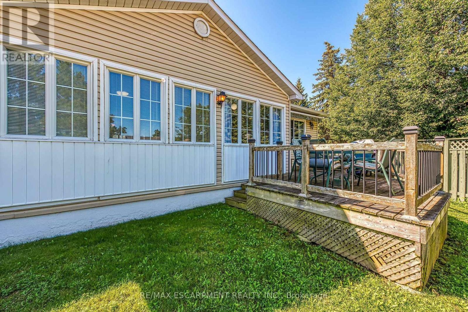 376 SILVERBIRCH BOULEVARD - 47