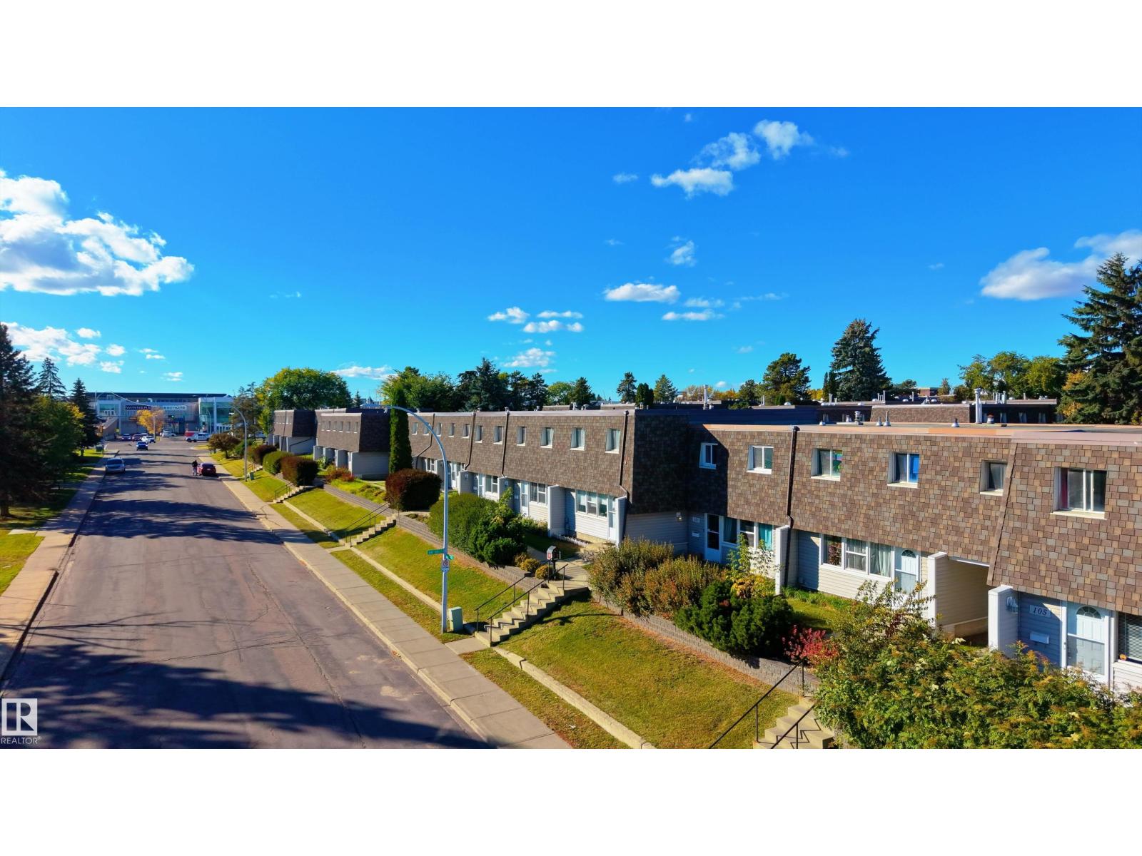 113 VILLAGE ON THE GREEN GR NW - 38