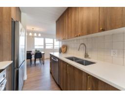 113 Village On The Green Gr Nw, Edmonton, AB T5A1H2 Photo 11