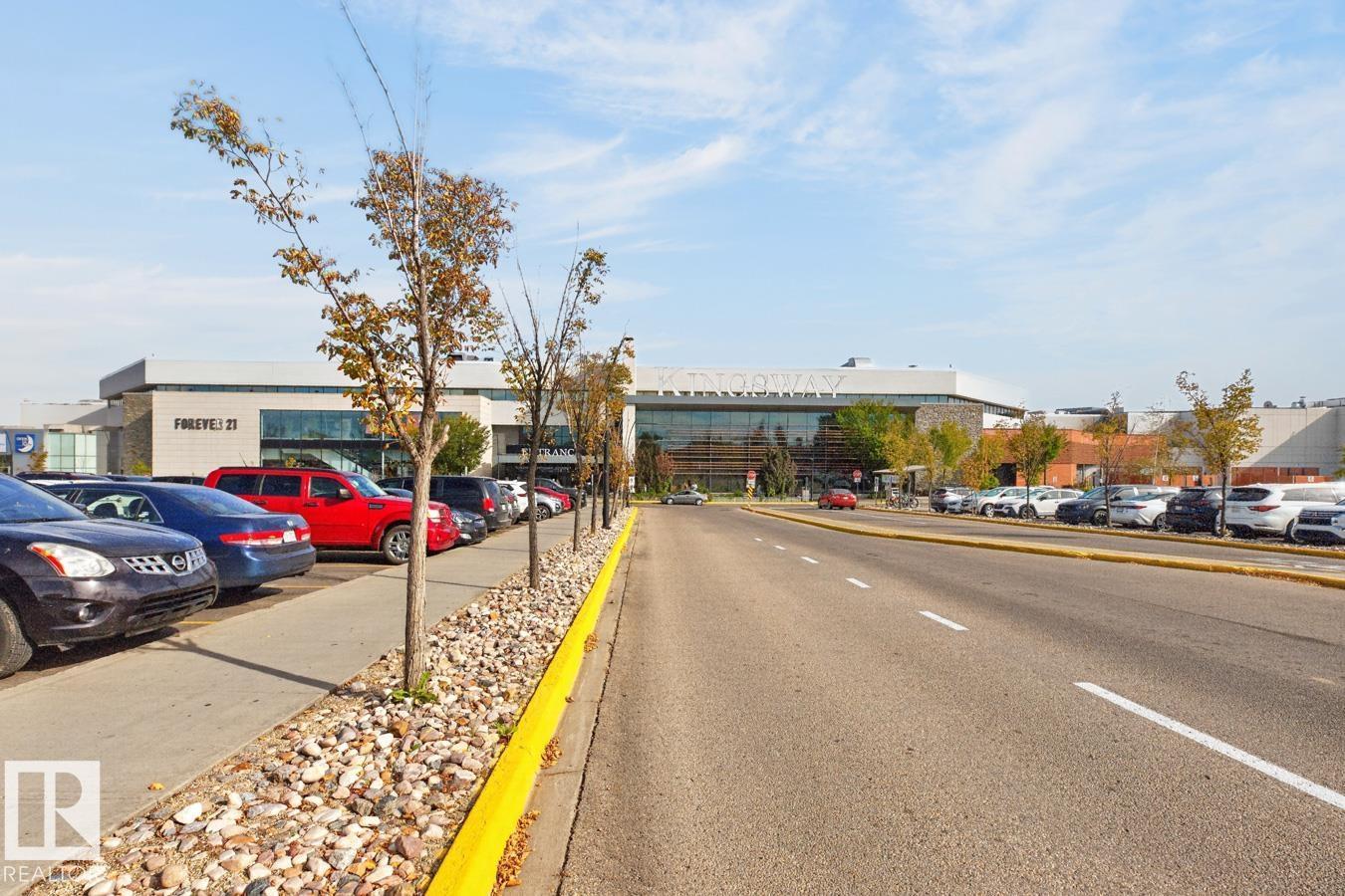 11010 110 AV NW - Image 45