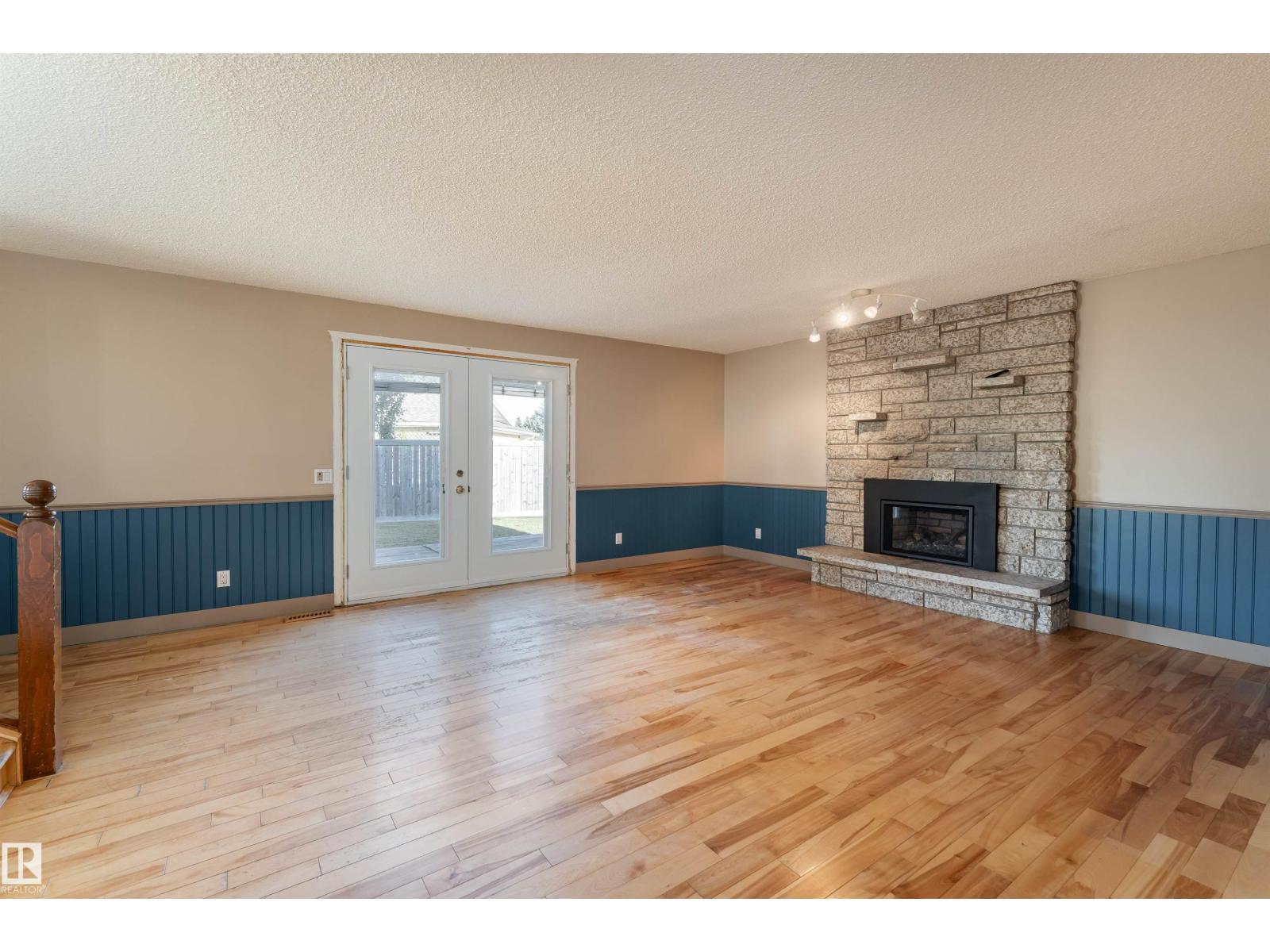 280 WARWICK RD NW - 11