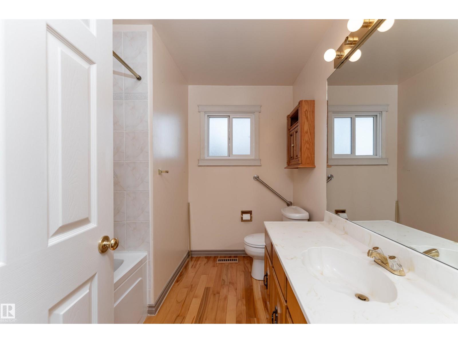 280 WARWICK RD NW - 23