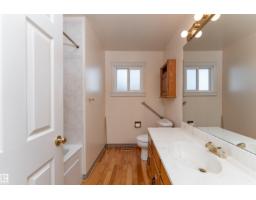 280 Warwick Rd Nw, Edmonton, AB T5X4P9 Photo 23