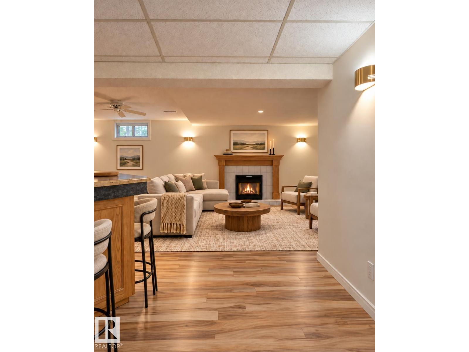 4440 32 ST NW - 31