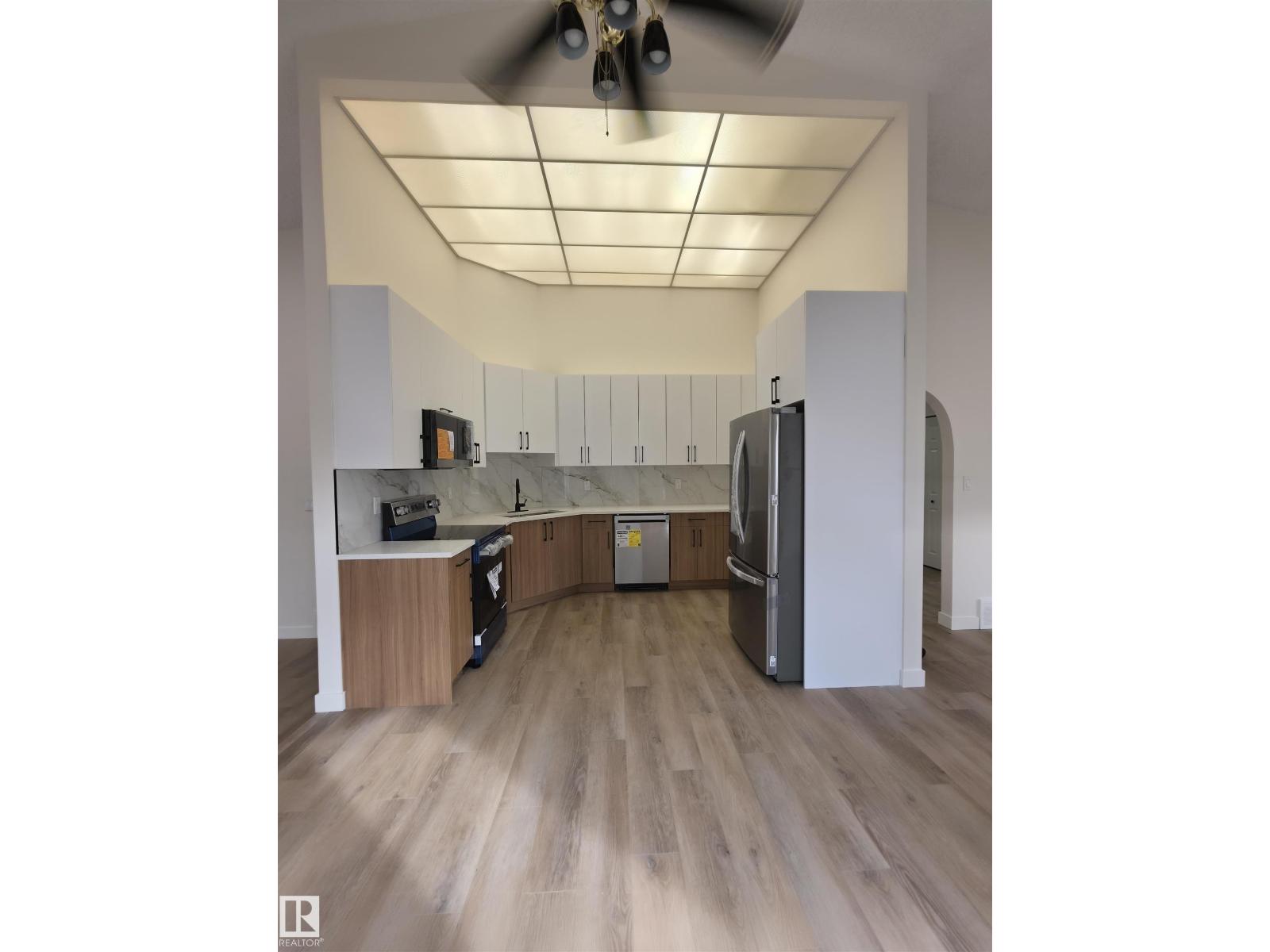 4440 32 ST NW - 9