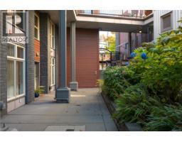 Kitchen - 115 555 Franklyn St, Nanaimo, BC V9R2X9 Photo 6