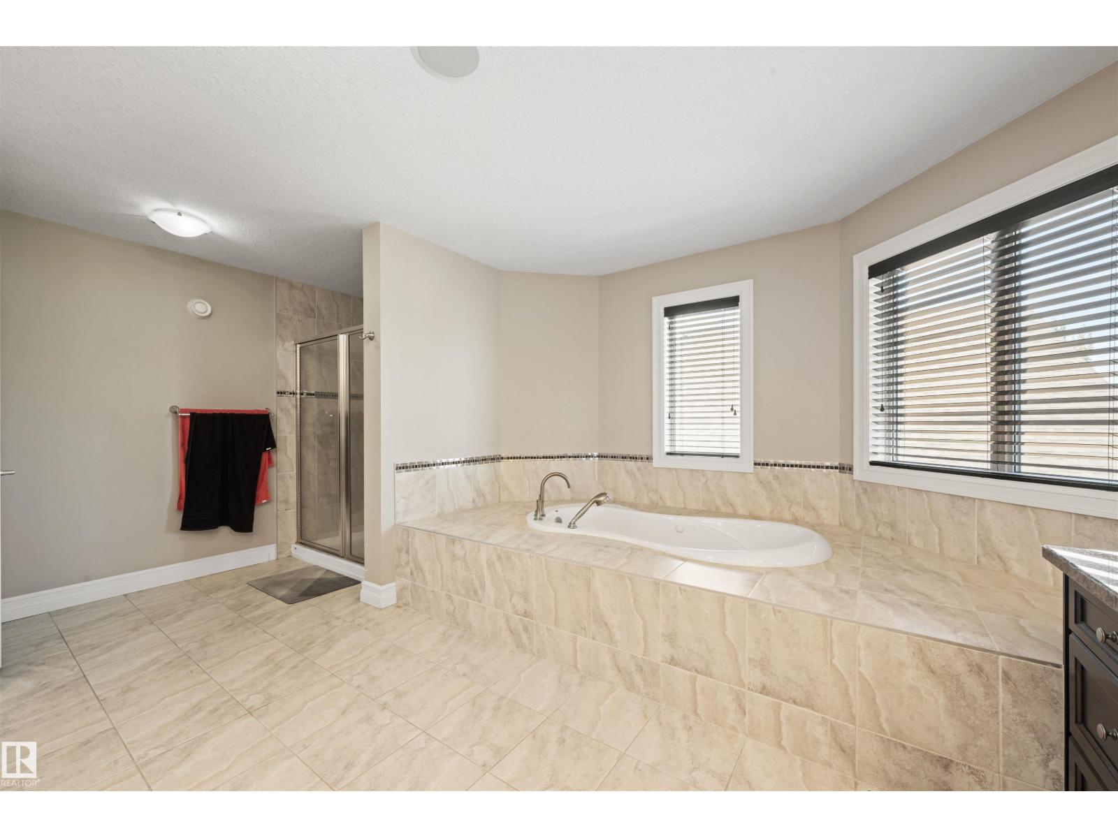 2422 WARRY PL SW - 48