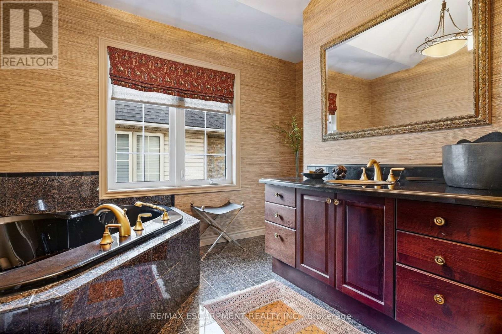 #52 3480 UPPER MIDDLE ROAD - 30