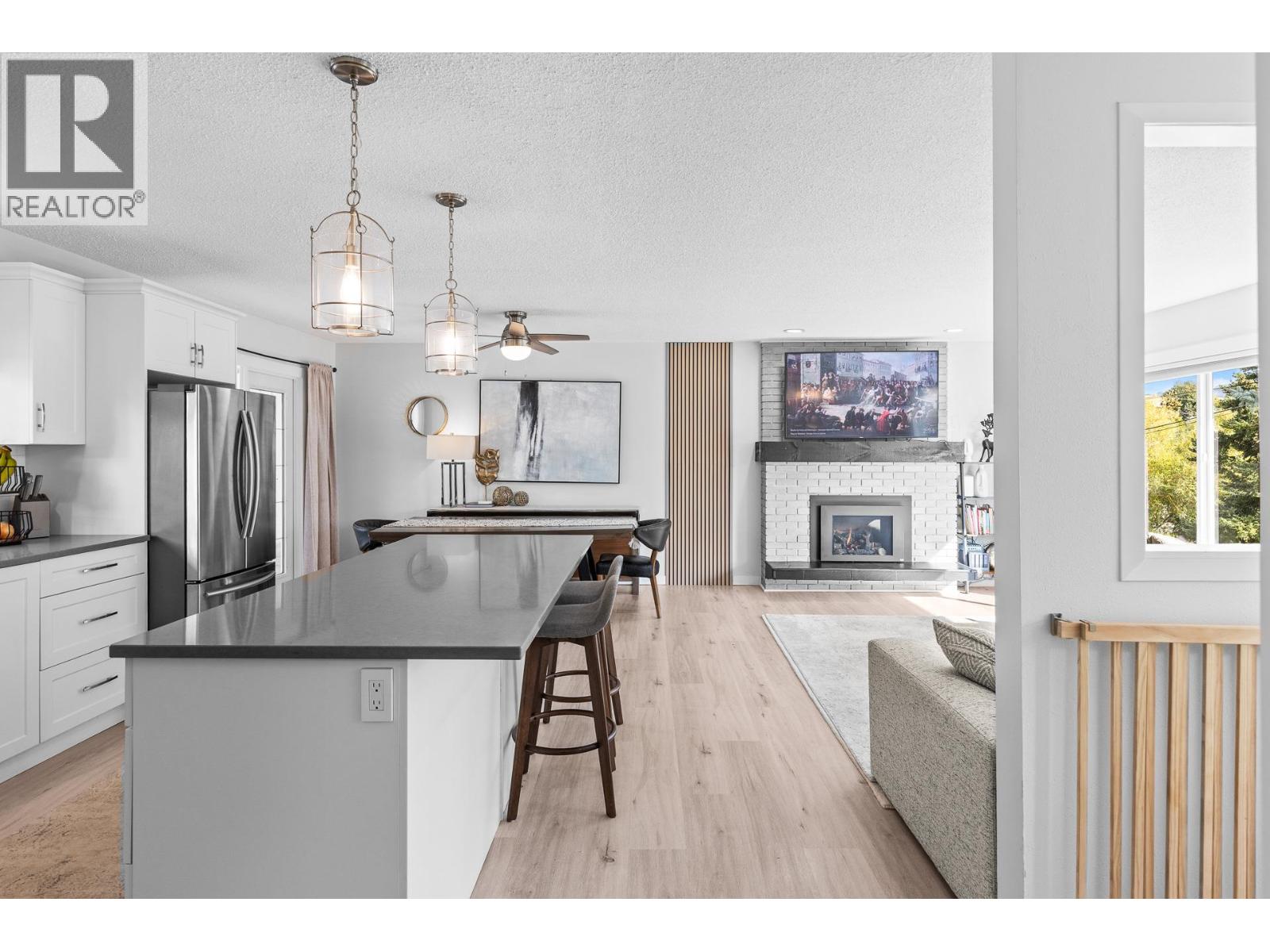 1866 Large Avenue, Kelowna