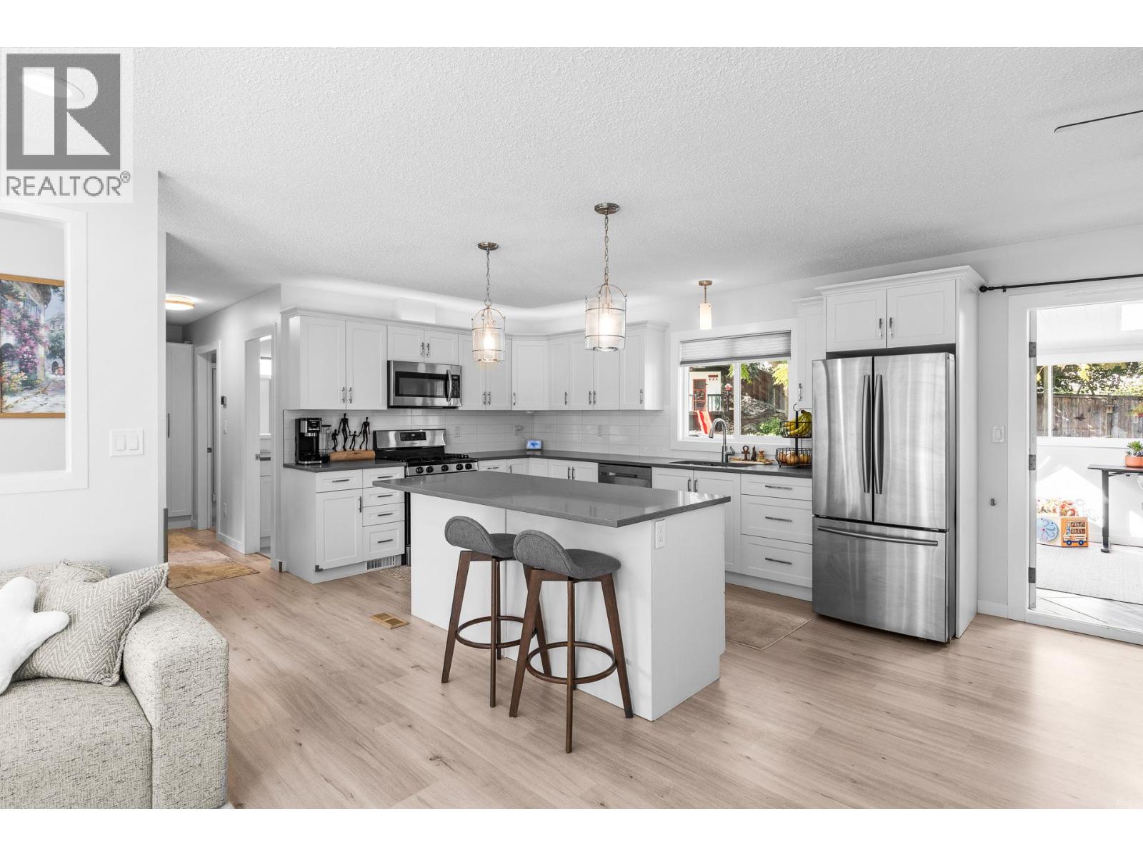 1866 Large Avenue, Kelowna