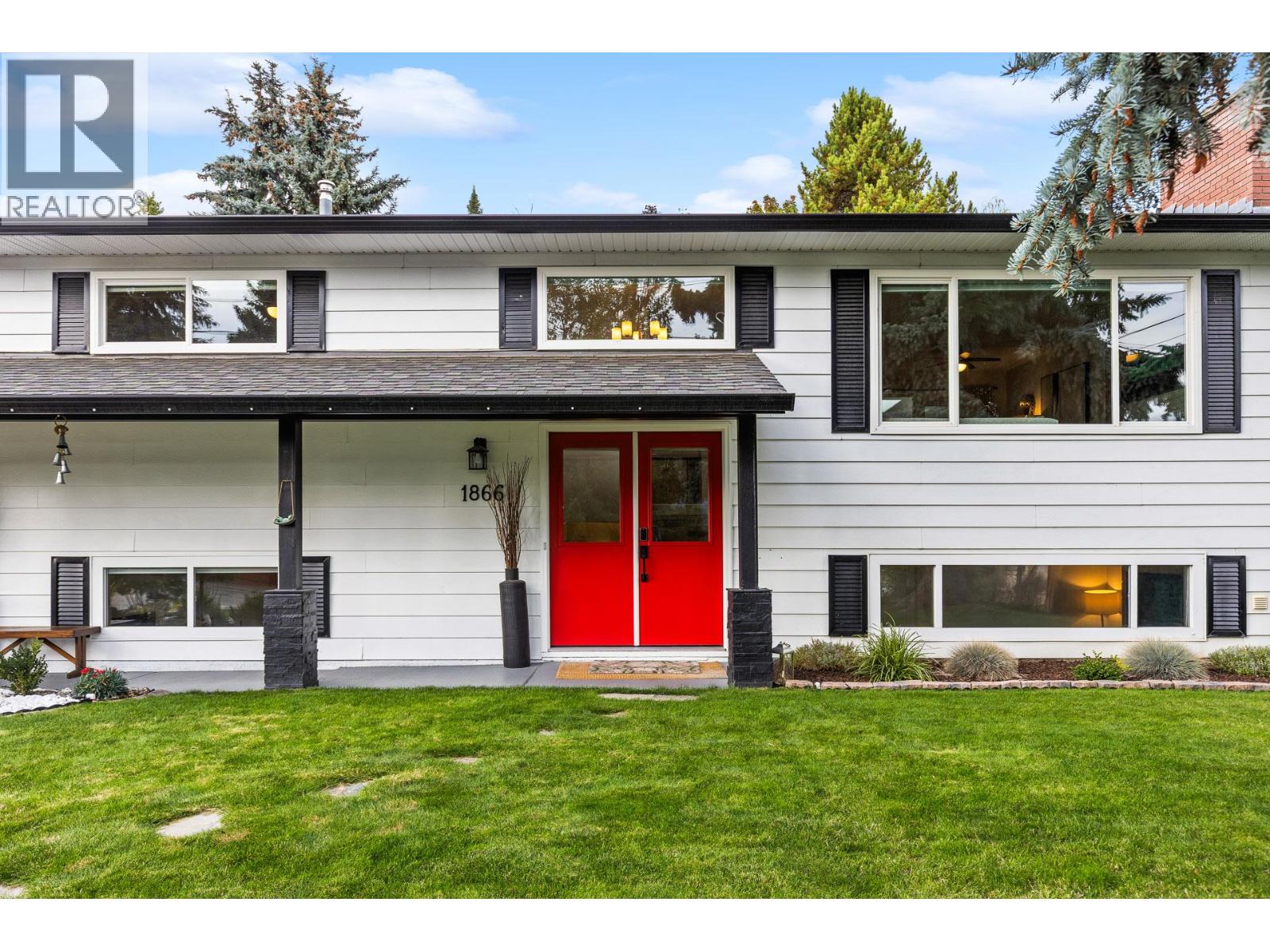 1866 Large Avenue, Kelowna