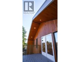 2 1721 Adanac St, Victoria, BC V8R2C4 Photo 14
