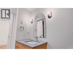 2 1721 Adanac St, Victoria, BC V8R2C4 Photo 26