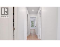 2 1721 Adanac St, Victoria, BC V8R2C4 Photo 27