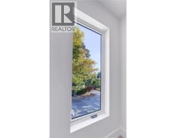 2 1721 Adanac St, Victoria, BC V8R2C4 Photo 30