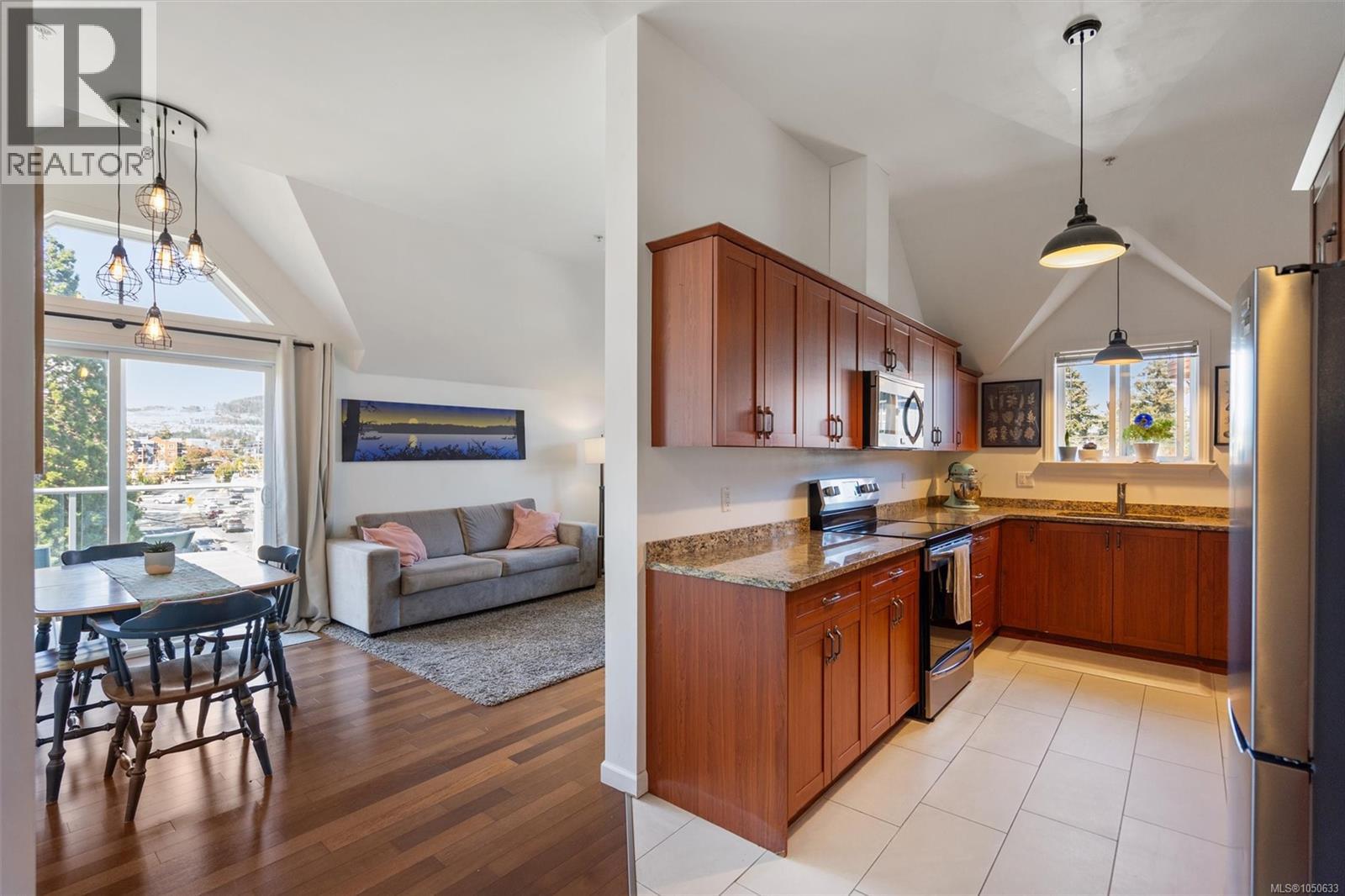#410 663 Goldstream Ave - Image 9