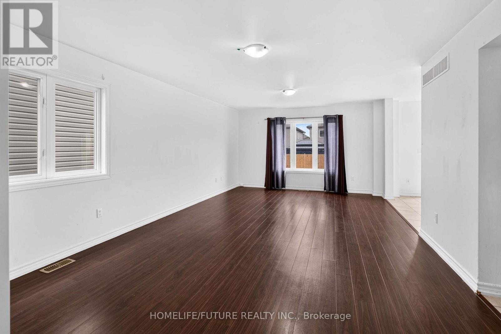 39 BRENNAN CRESCENT, Loyalist (Odessa) — photo 11