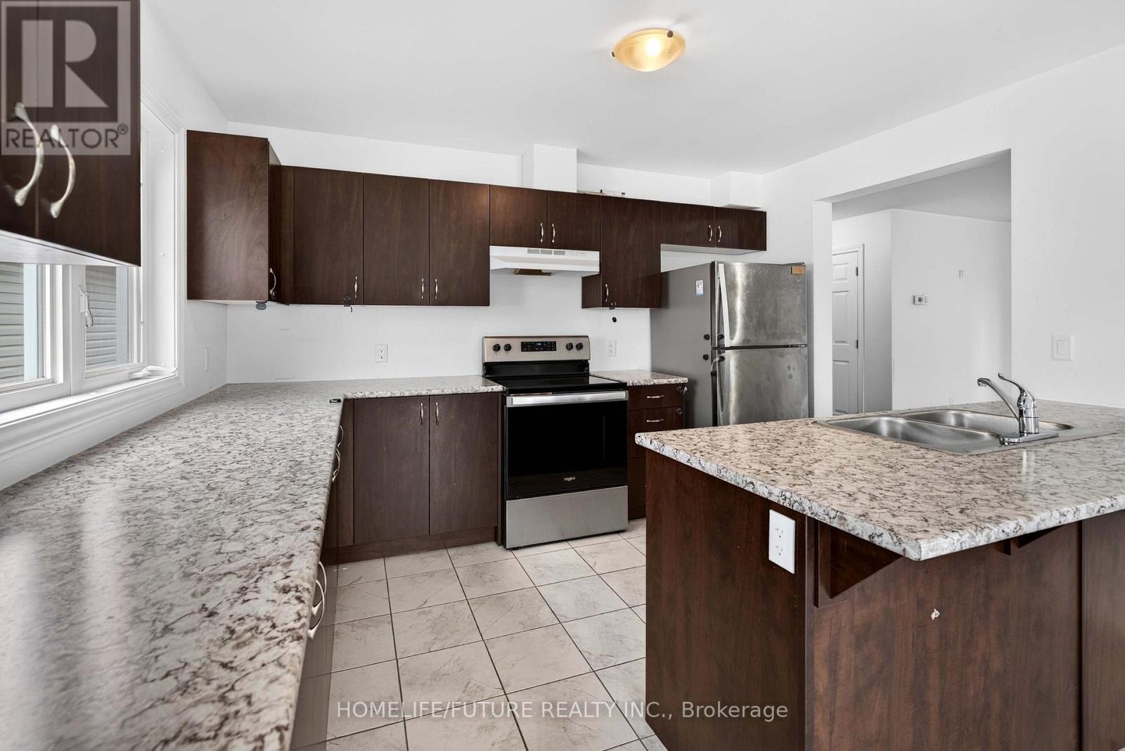 39 Brennan Crescent, Loyalist, ON photo 17