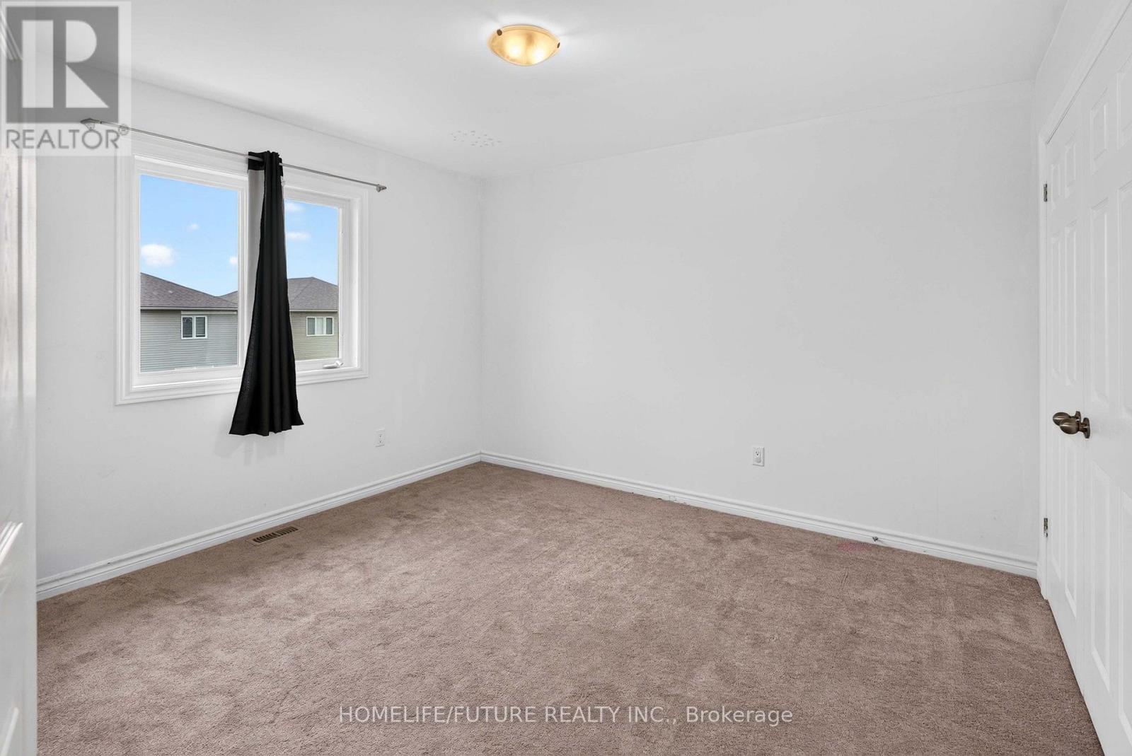 39 Brennan Crescent, Loyalist, ON photo 34