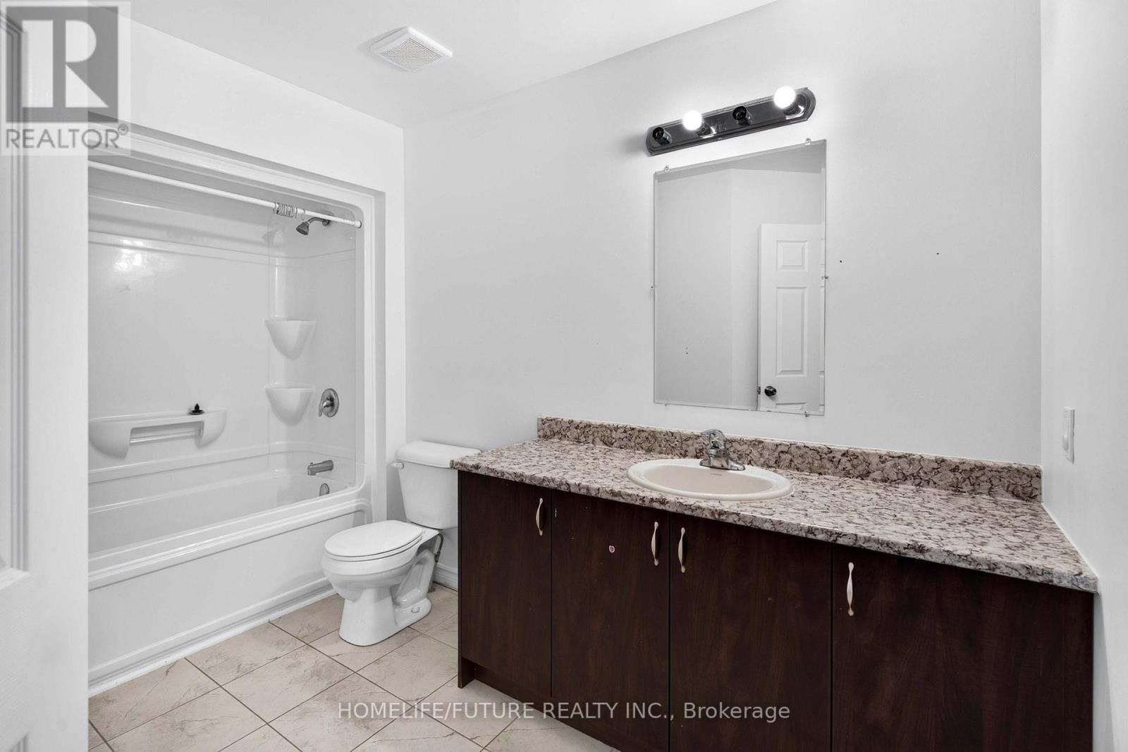 39 BRENNAN CRESCENT - 36