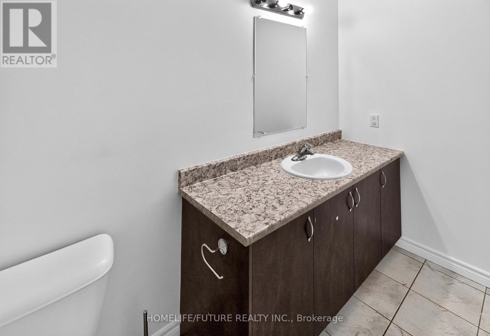 39 Brennan Crescent, Loyalist, ON photo 38