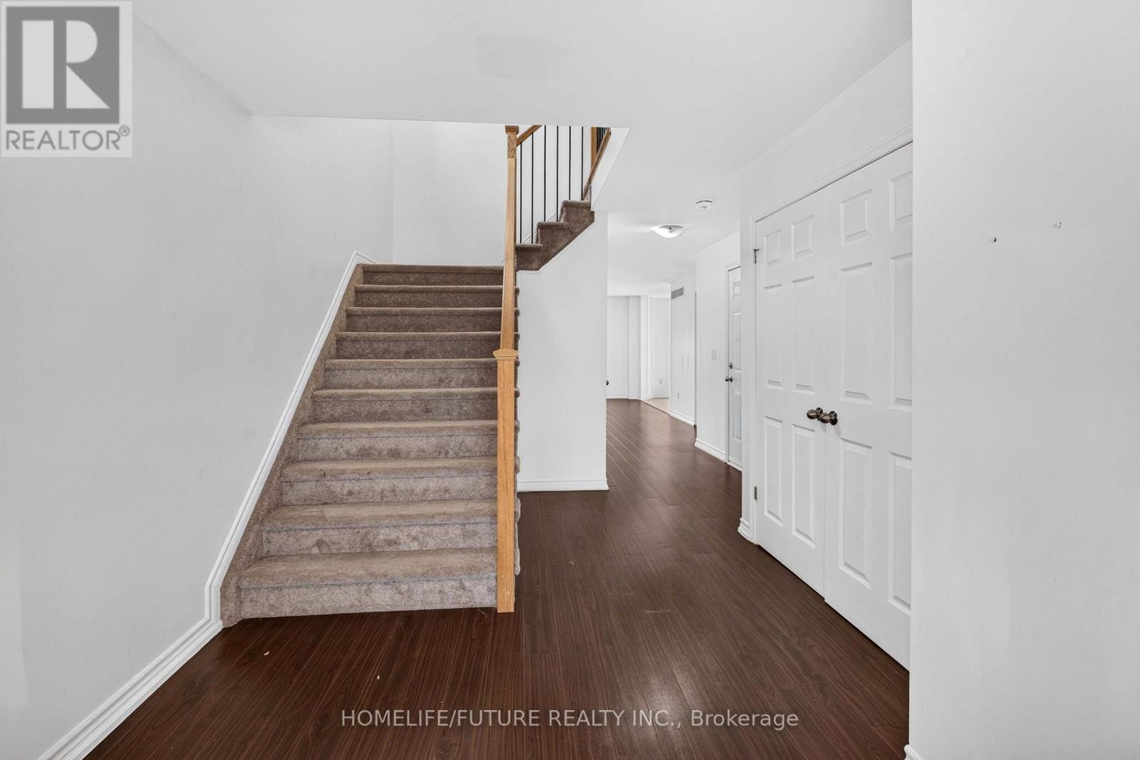 39 BRENNAN CRESCENT - 7