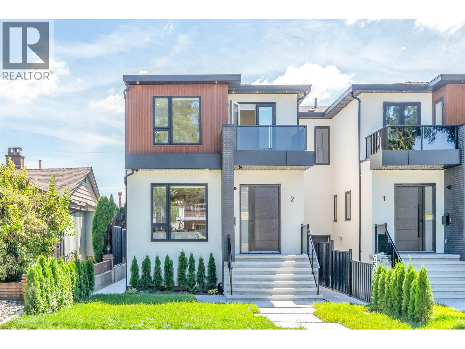 2 6512 GRANT STREET, Burnaby, British Columbia