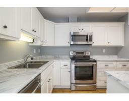 310 1437 Foster Street, White Rock, BC V4B3X6 Photo 9