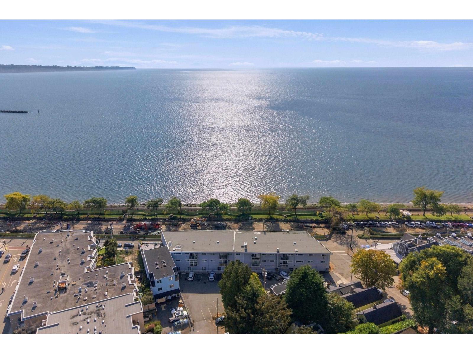 Property for sale at 106 14881 MARINE DRIVE