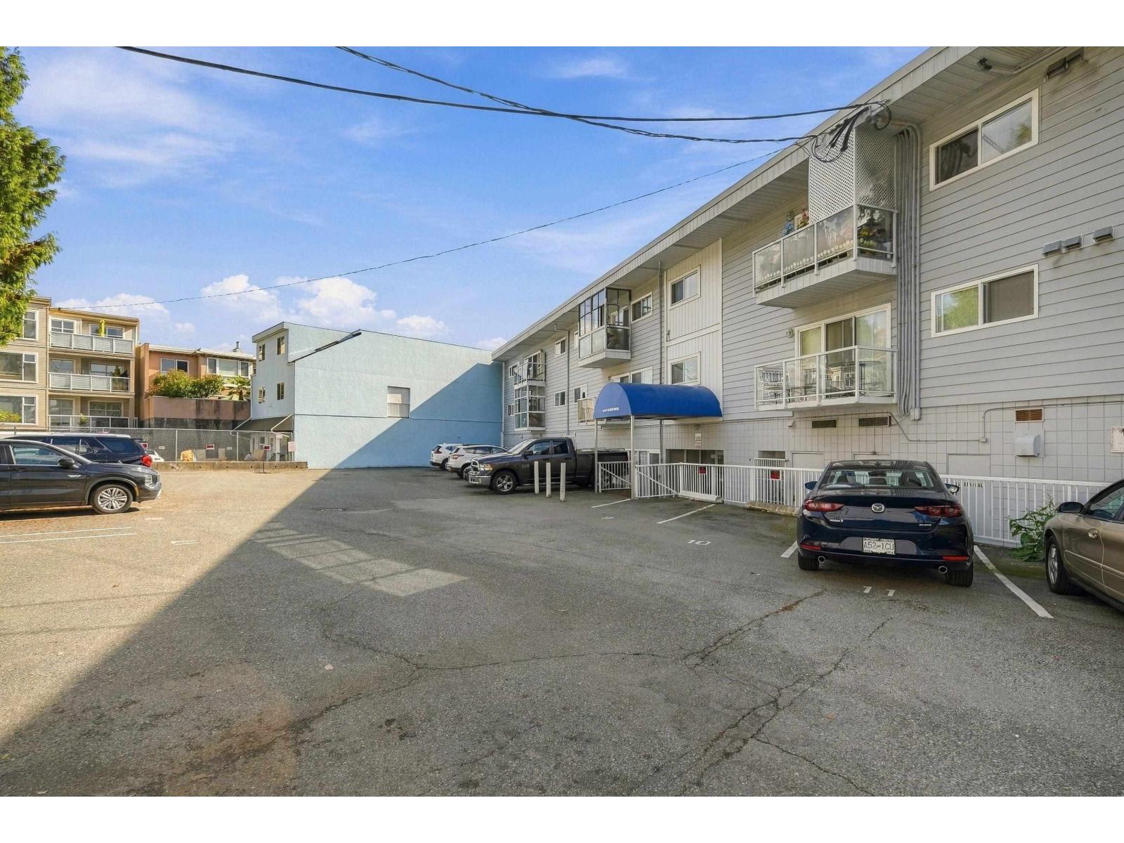 106 14881 MARINE DRIVE, White Rock - Image 1