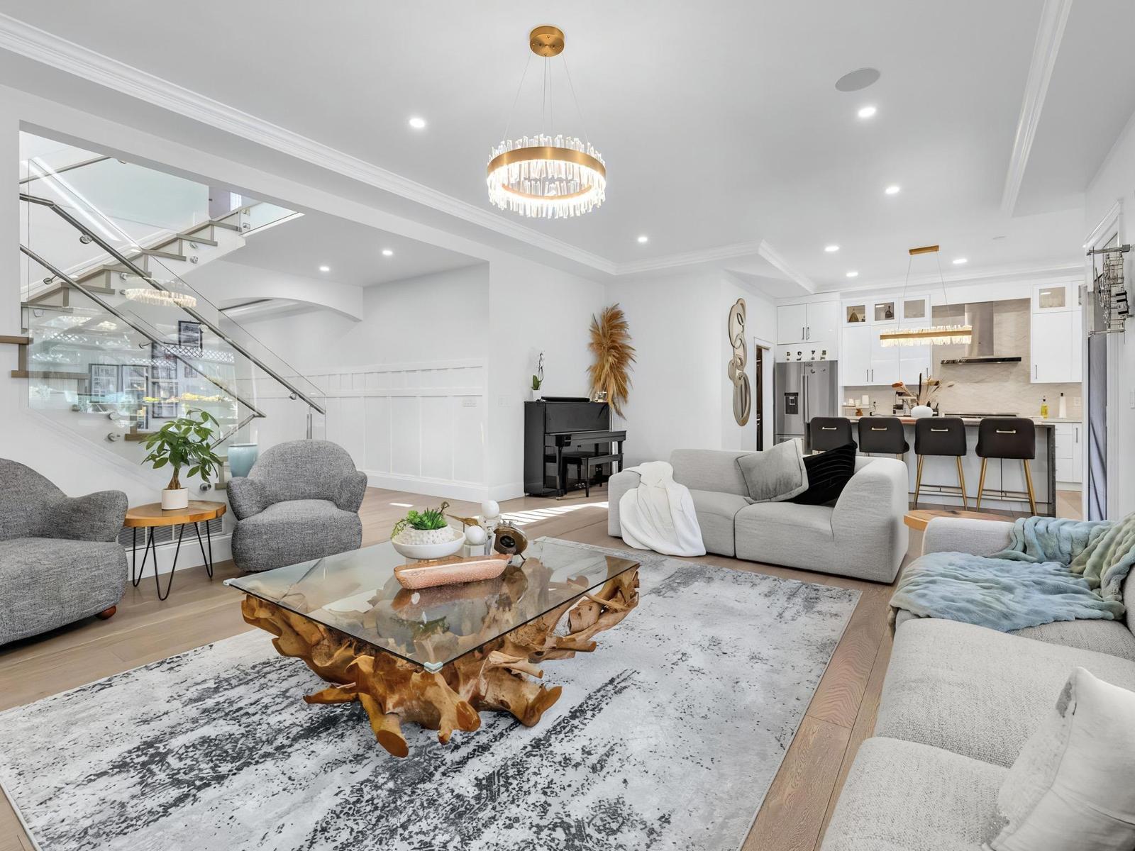 2560 163 STREET, Surrey