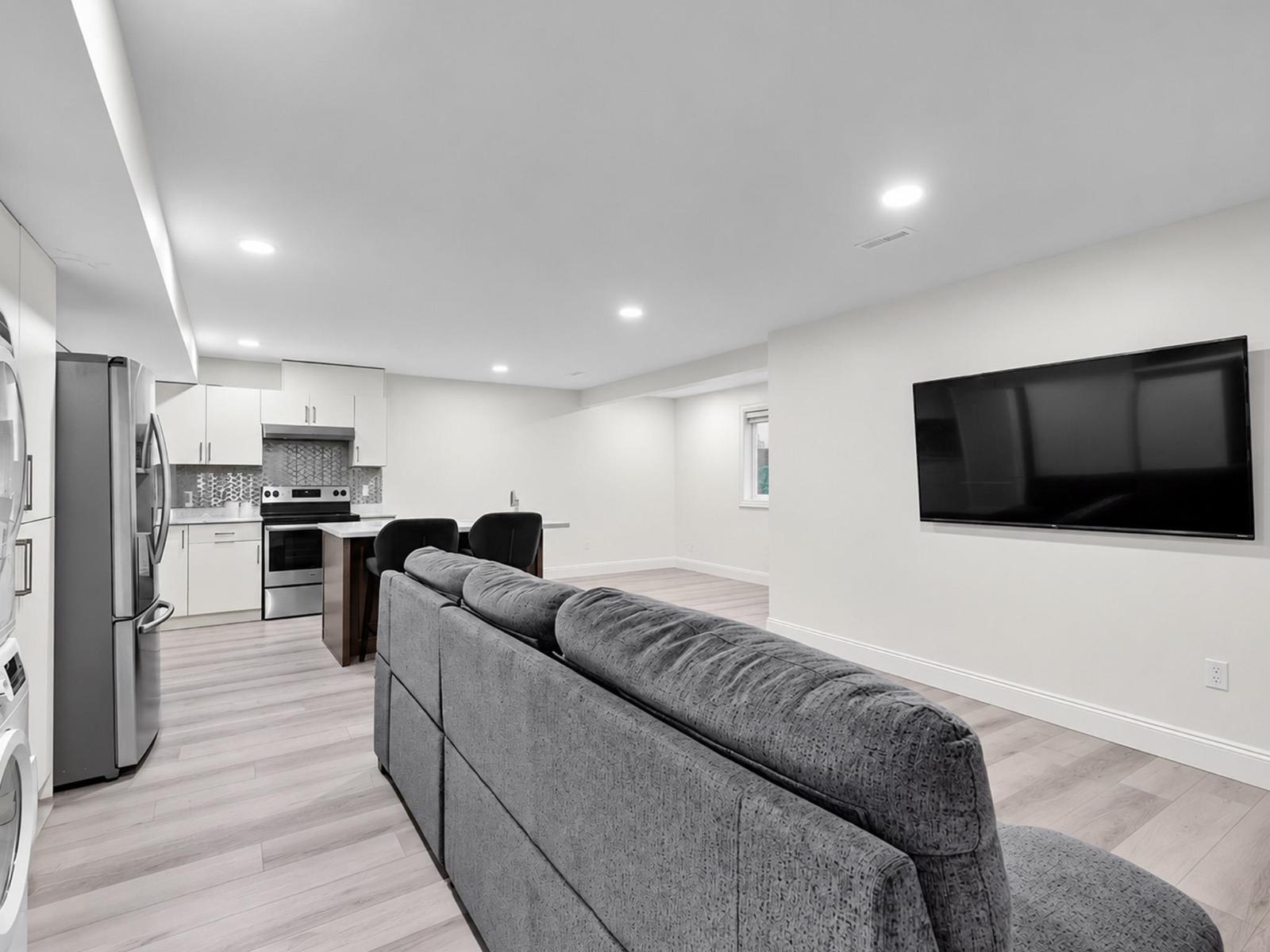 2560 163 STREET, Surrey
