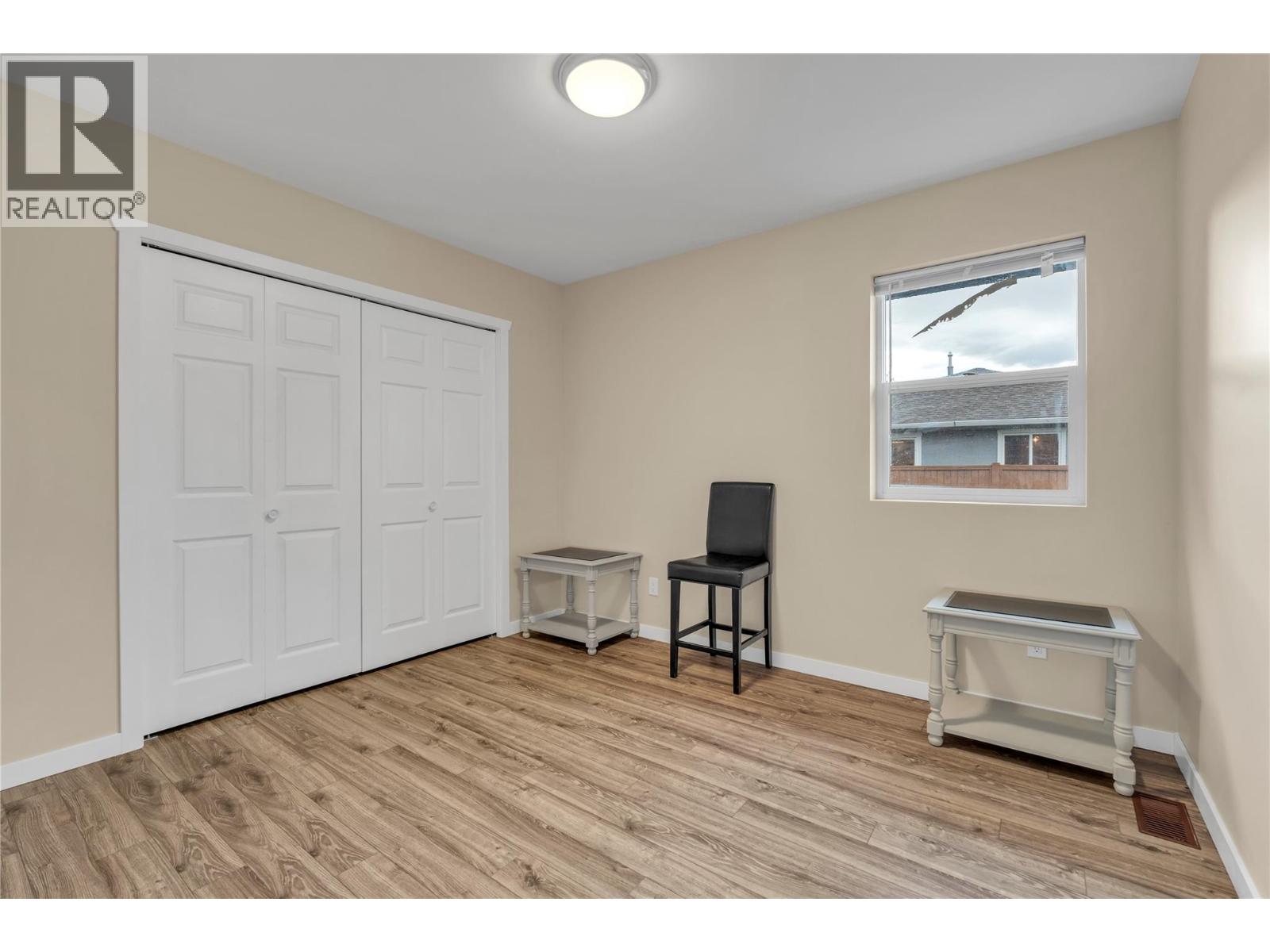 507 Duncan Avenue W - 20