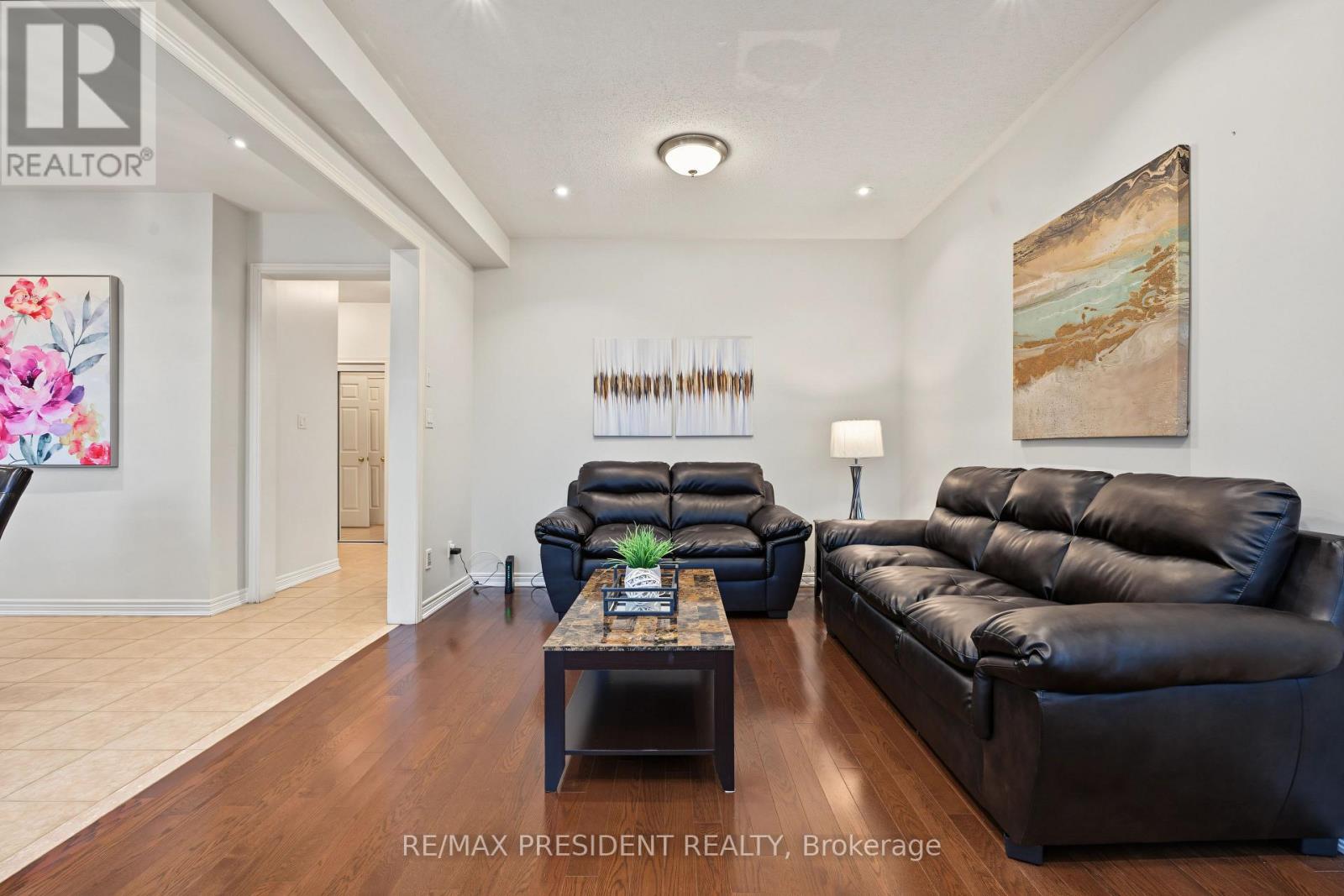 17 MCCARTNEY STREET - 10