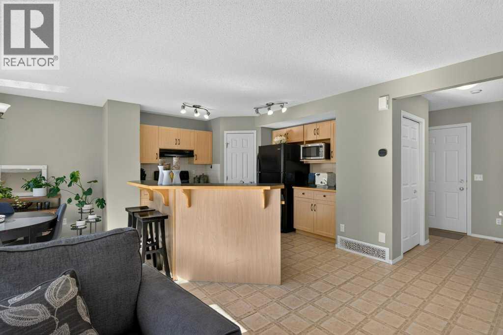 11 Cimarron Meadows, Okotoks, Alberta, T1S2E4 — thumbnail 9