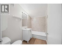 5122 49 Street, Olds, AB T4H1H4 Photo 13