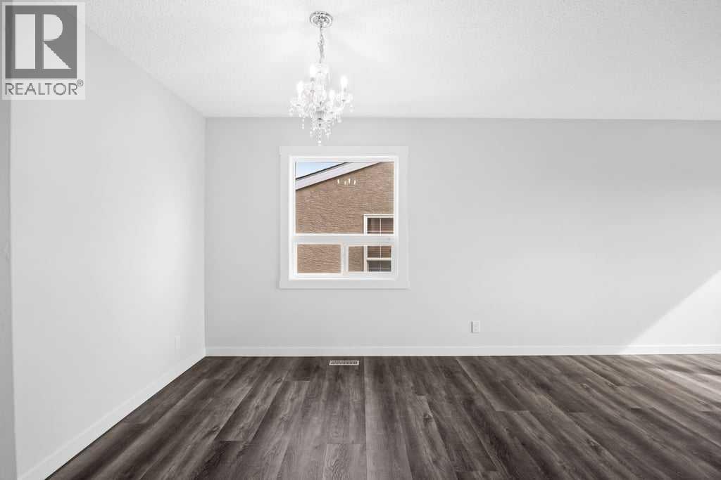 4628 Marcombe Road NE - 10