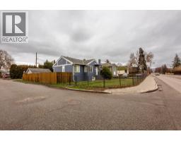 2415 Pandosy Street, Kelowna, BC V1Y1T7 Photo 25