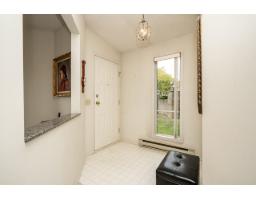 1 2345 Cranley Drive, Surrey, BC V4A9G5 Photo 7