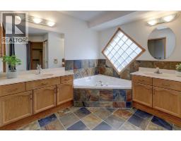 662 Arbour Lake Drive Nw, Calgary, AB T3G4T6 Photo 23
