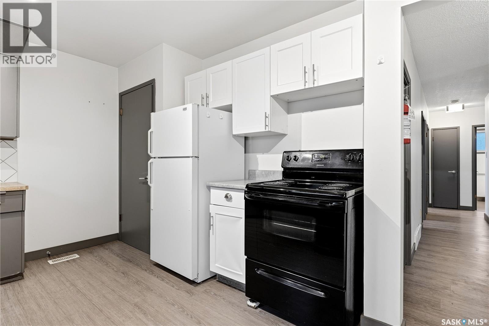 148 Woodward AVENUE - 11