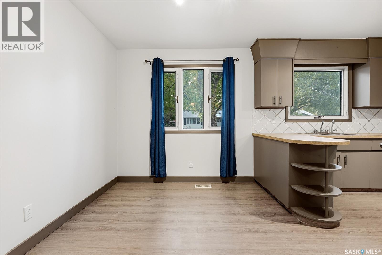 148 Woodward AVENUE - 20
