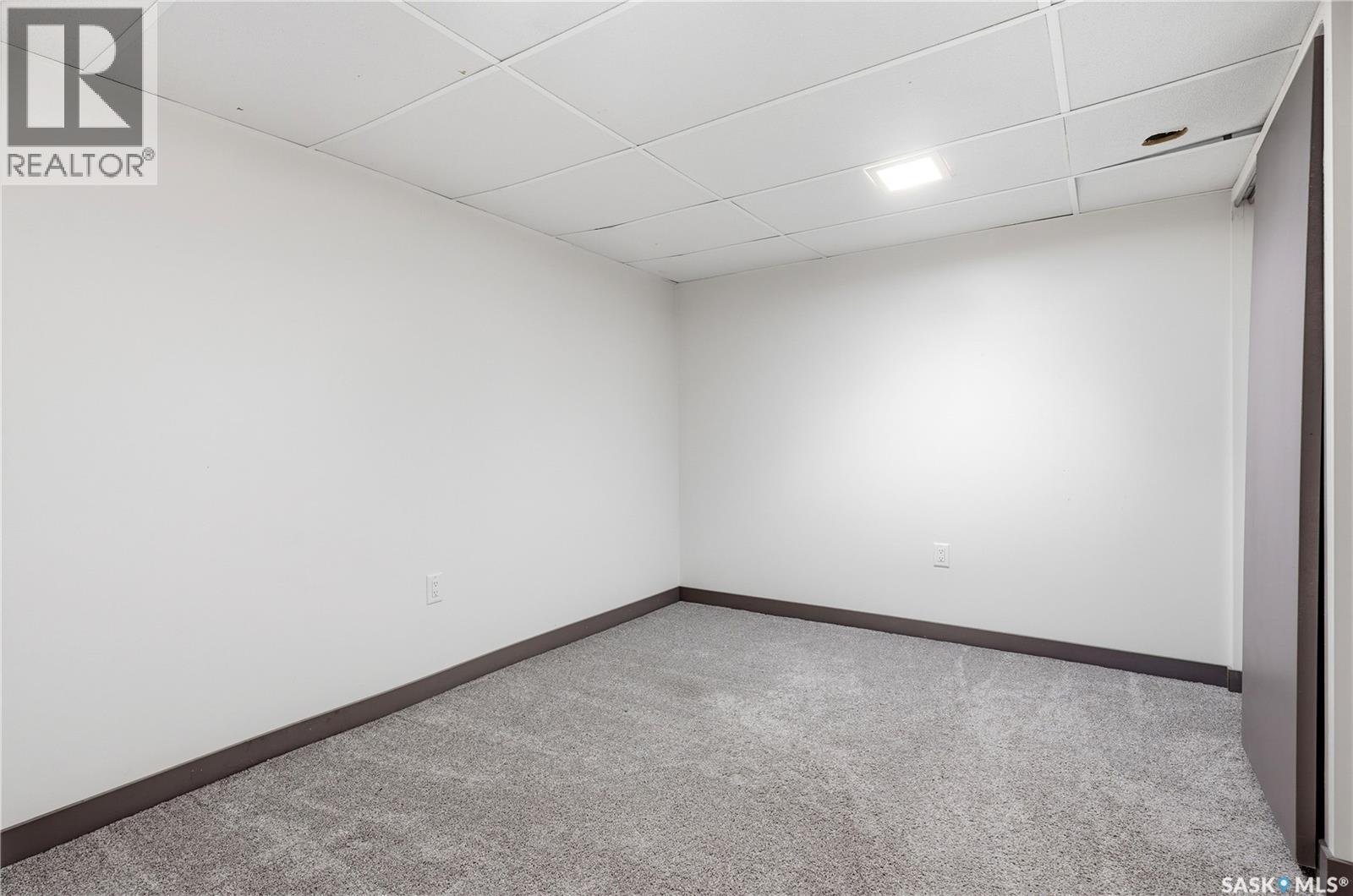 148 Woodward AVENUE - 27