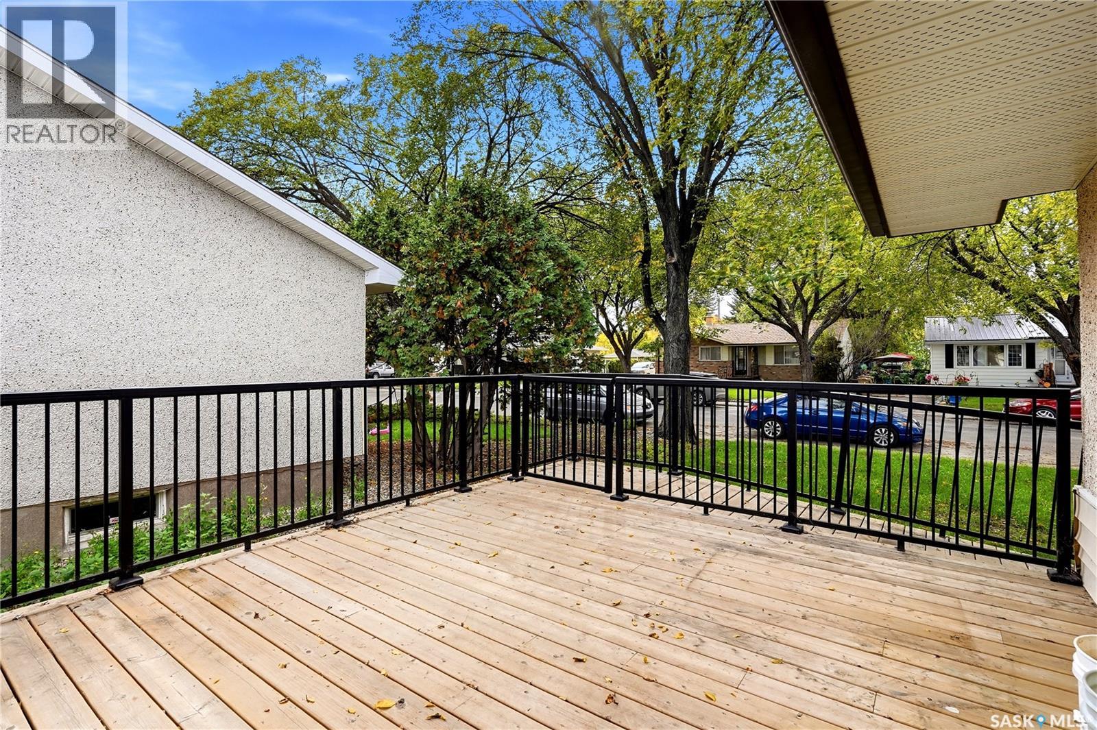 148 Woodward AVENUE - 41
